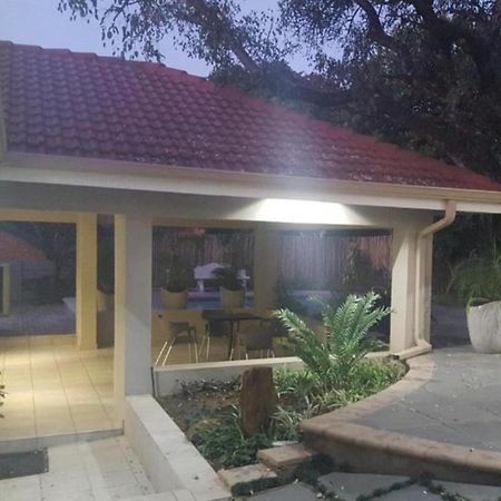Bonim Guesthouse - Aka Magisha Guesthouse Mbombela Kültér fotó